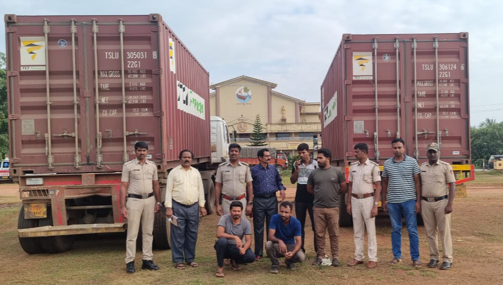 500 quintal illegal rice seized in Honnavar