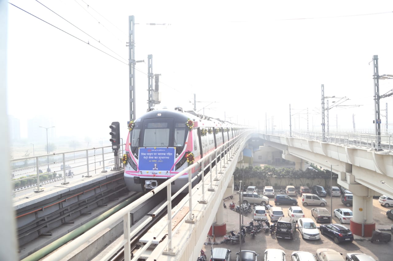 driverless Pink Line metro runs from 25 november 2021 onwards