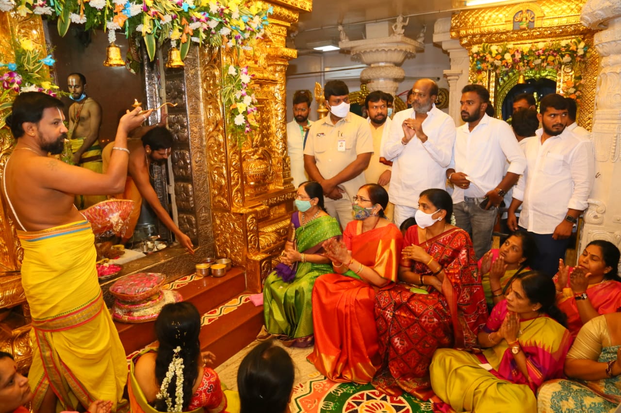 Mlc kavitha special karthika pooja, kavitha mlc news