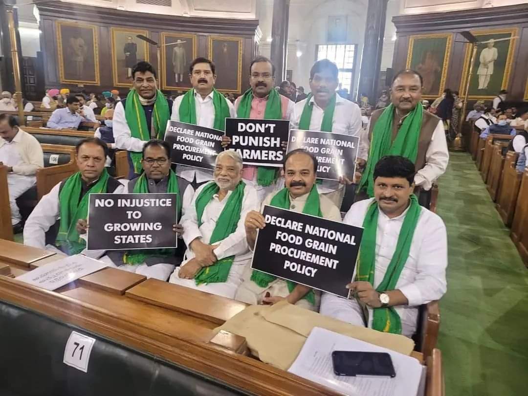Parliament Winter Sessions 2021, trs mps protest in parliament