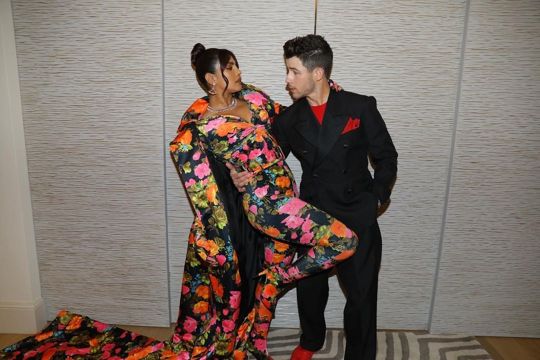 Nick Jonas fixes wife Priyanka chopra (instagram)