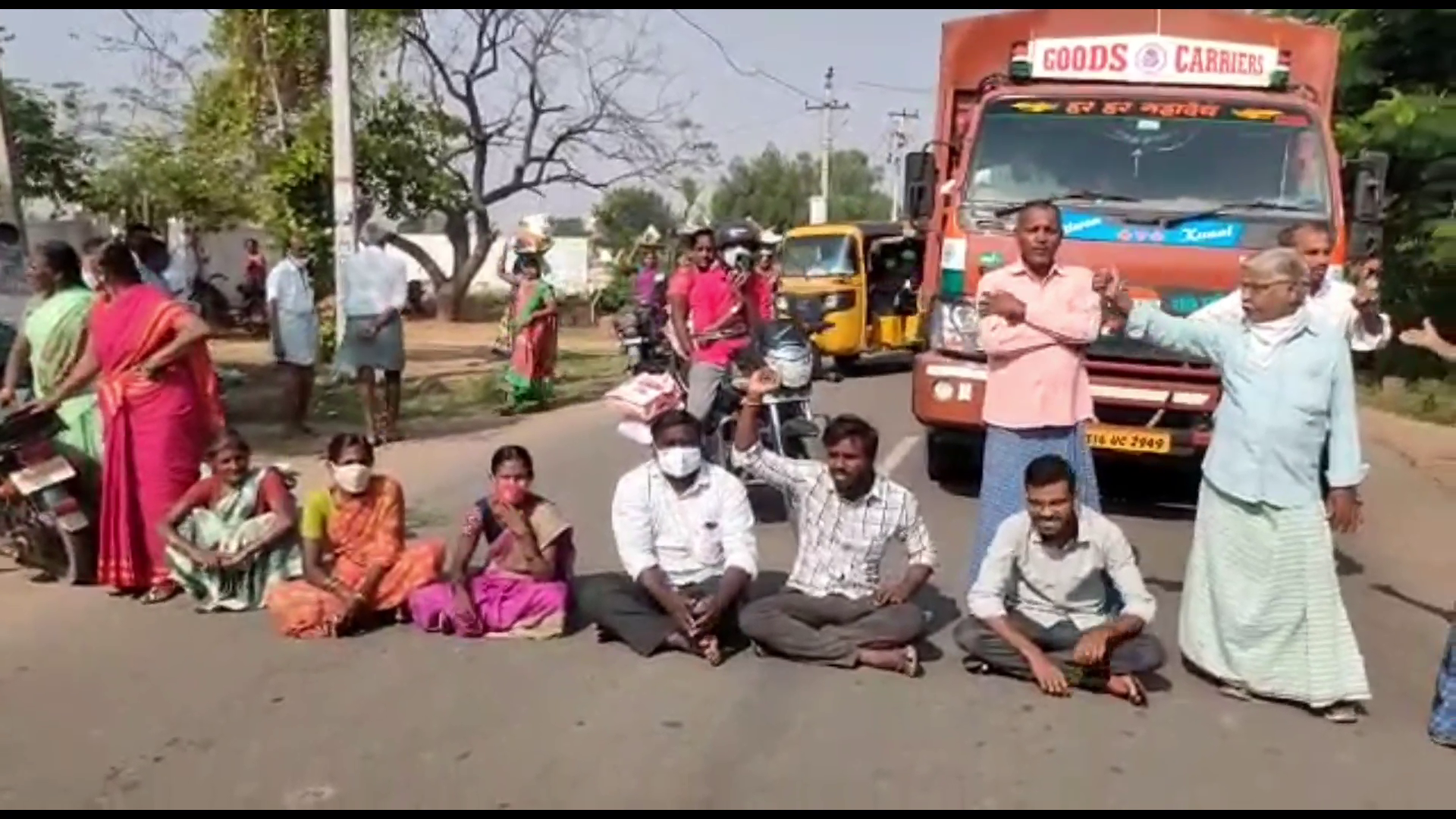 cherlabuthkur Women strike