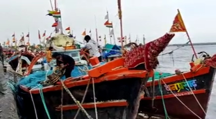 nawabandar boats