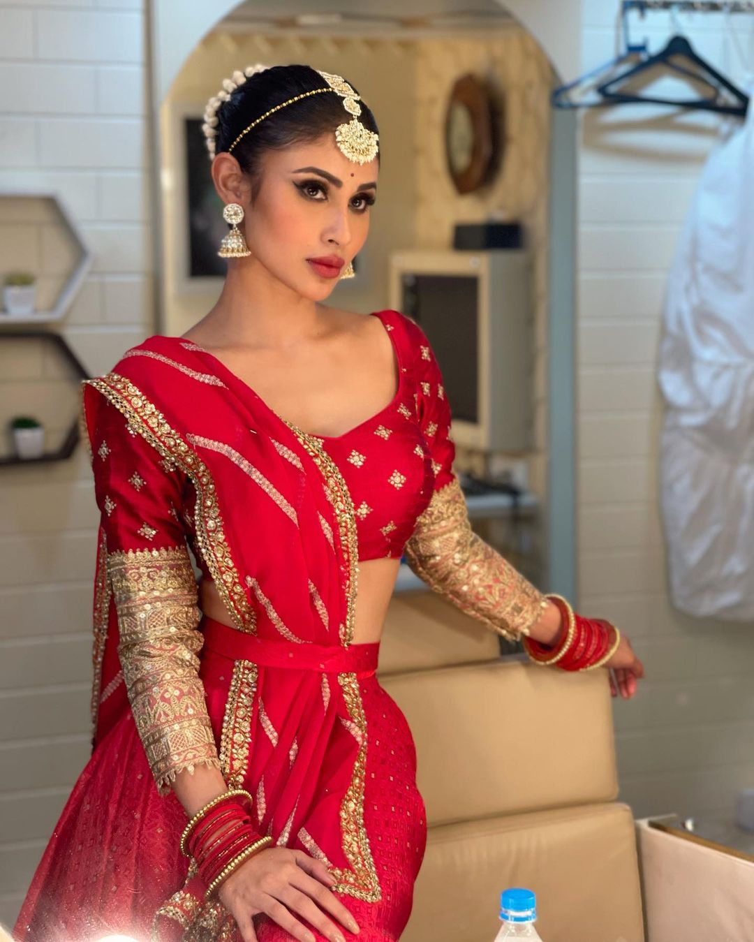 Mouni Roy To Marry Boyfriend Suraj Nambiar?