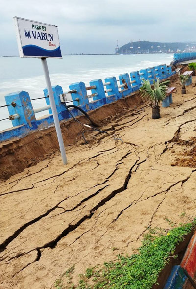 vizag-beach, children park