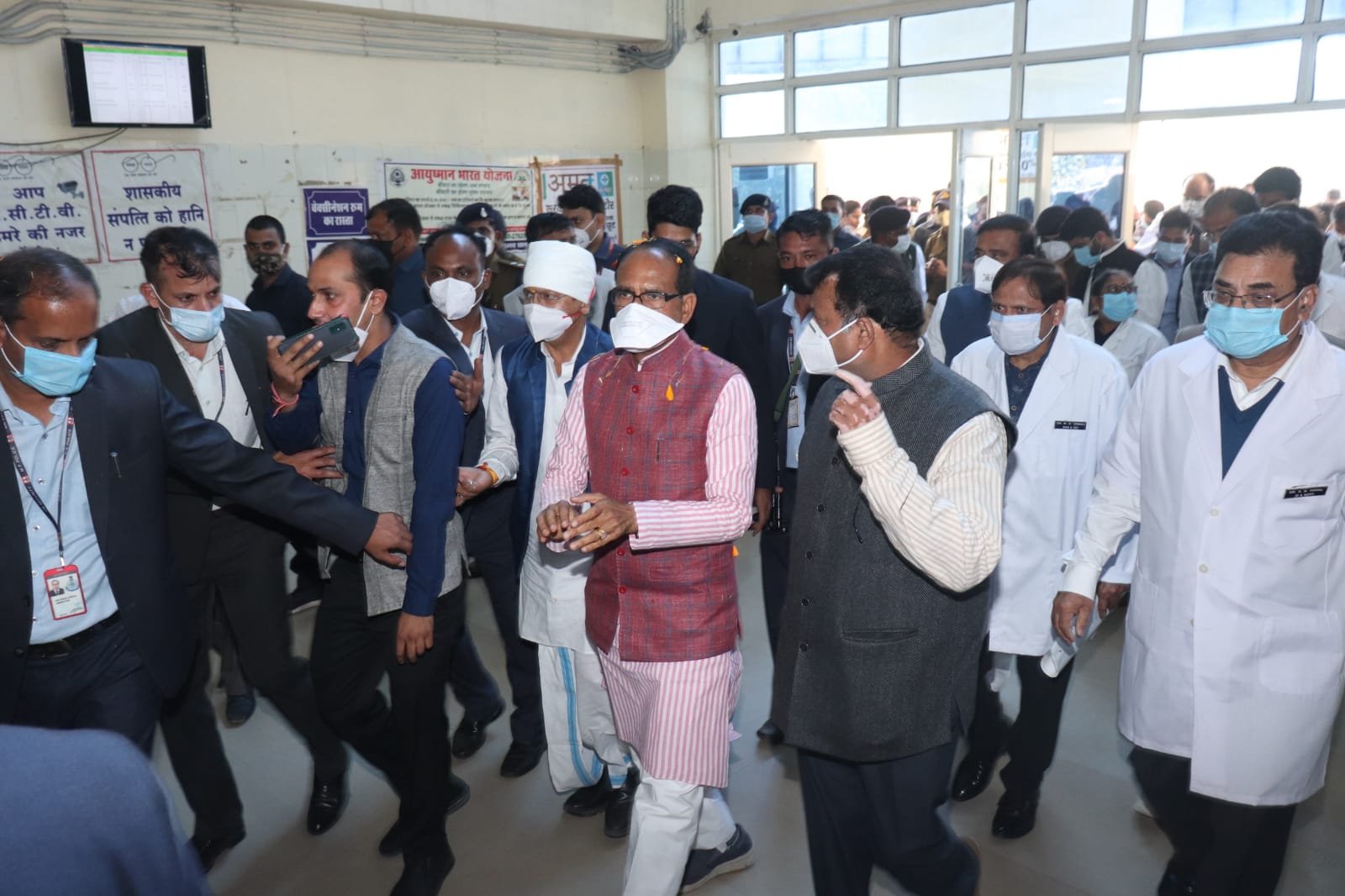 shivraj singh visit bundelkhand medical college