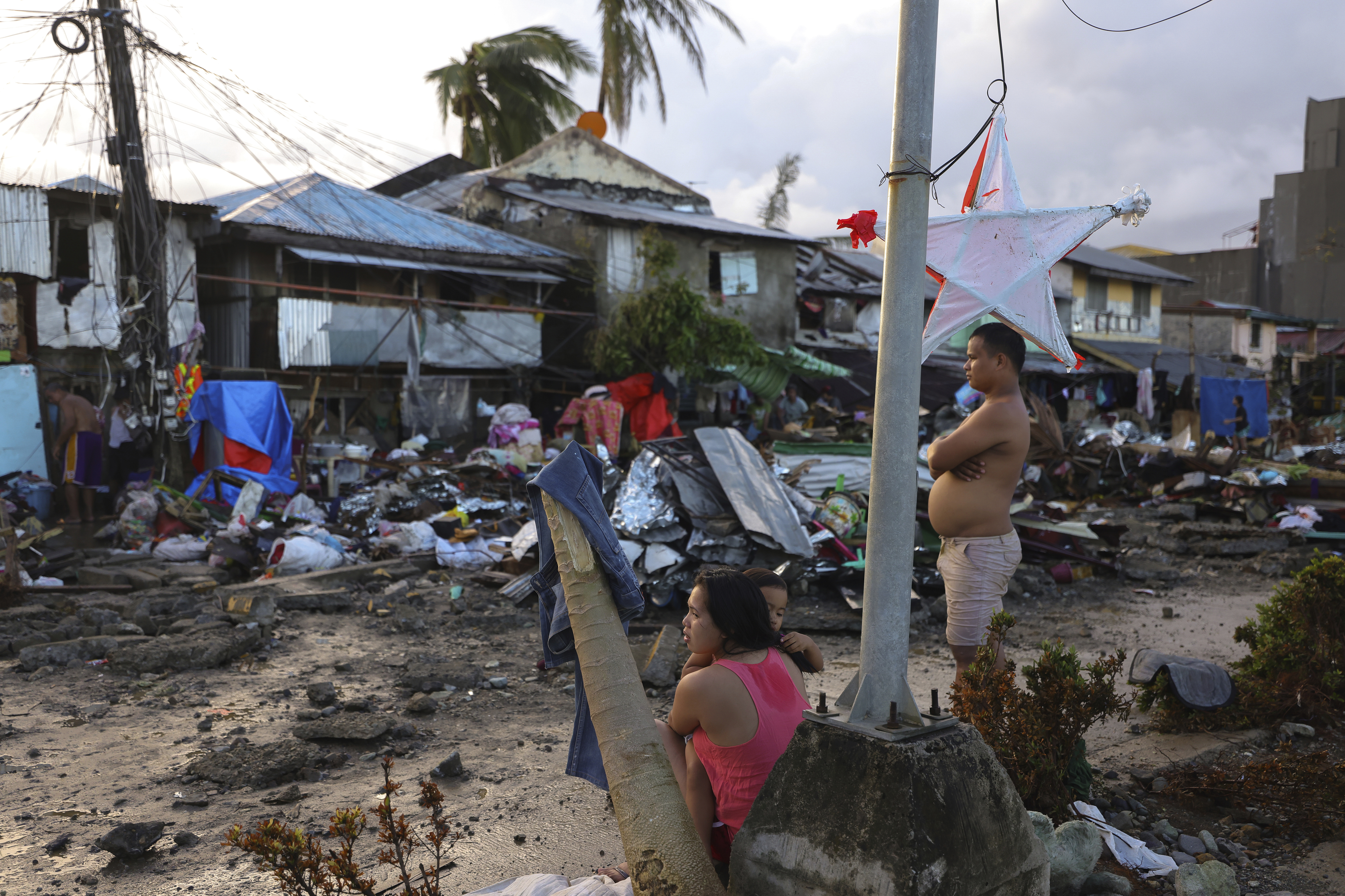 Philippines typhoon, death toll rises in Philippines typhoon, Philippines typhoon news, Philippines typhoon latest news, ಫಿಲಿಪ್ಪಿನ್ಸ್​ ಚಂಡಮಾರುತ, ಫಿಲಿಪ್ಪಿನ್ಸ್​ ಚಂಡಮಾರುತಕ್ಕೆ ಸಾವಿನ ಸಂಖ್ಯೆ ಏರಿಕೆ, ಫಿಲಿಪ್ಪಿನ್ಸ್​ ಚಂಡಮಾರುತ ಸುದ್ದಿ, ಫಿಲಿಪ್ಪಿನ್ಸ್​ ಚಂಡಮಾರುತ ಅಪ್​ಡೇಟ್​ ಸುದ್ದಿ,