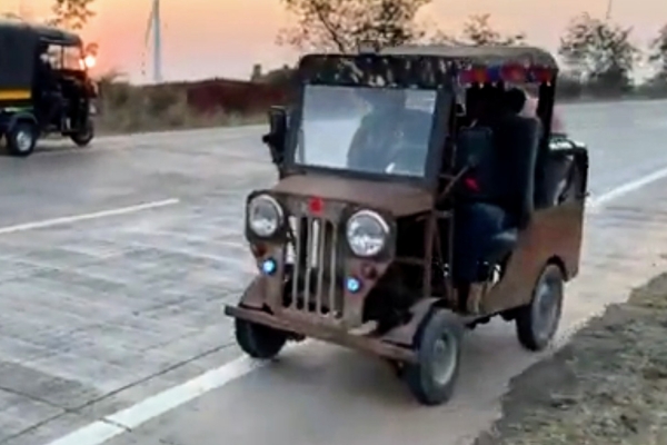 Anand Mahindra 'four-wheeler' made from two-wheeler