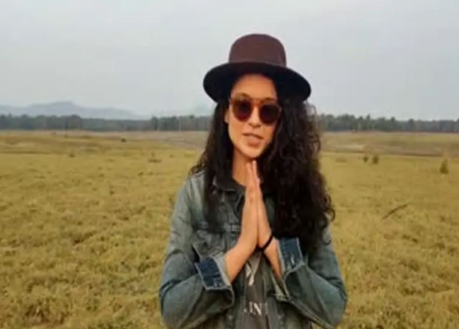 Kangana Ranaut in Satpura Tiger Reserve