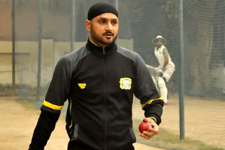 Harbhajan Singh announces retirement