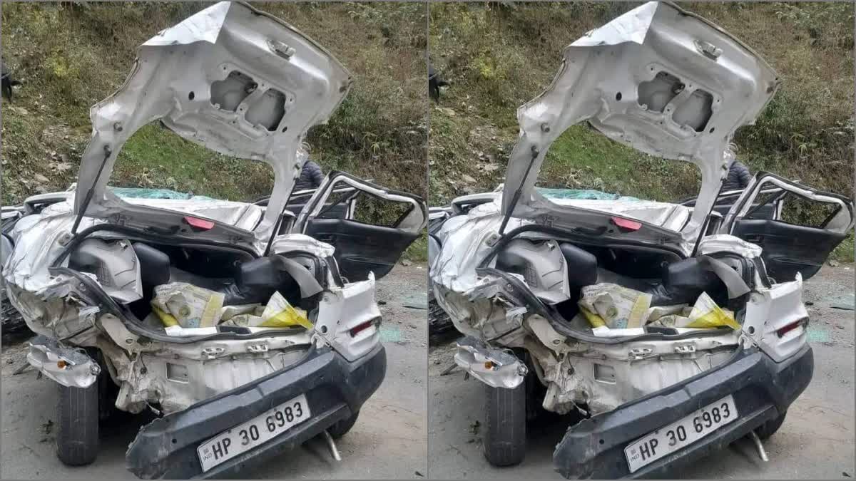 Car Fell into Ditch in Shimla