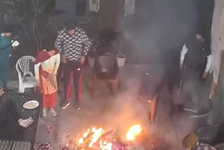 An accident happened to a family on the occasion of Lohri in amritsar