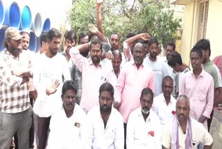 YSRCP_Leaders_Meet_Against_Incharge_Change