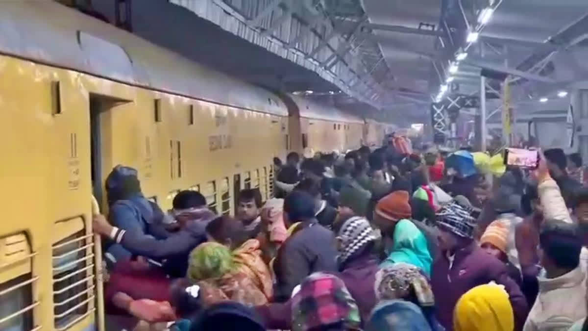 Maha Kumbh Rush Causes Stampede at Jhansi Railway Station; No