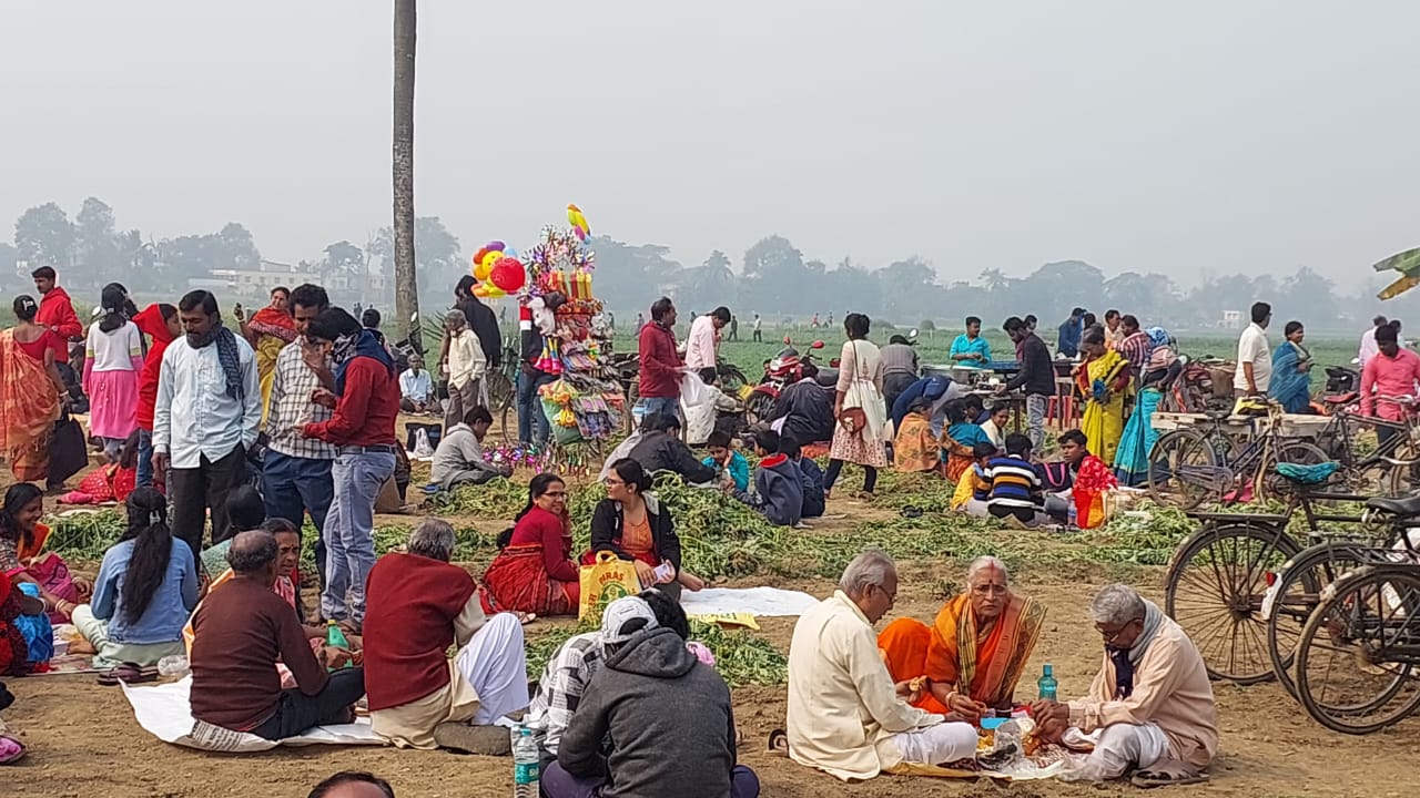 Alur Domer Mela in Hooghly