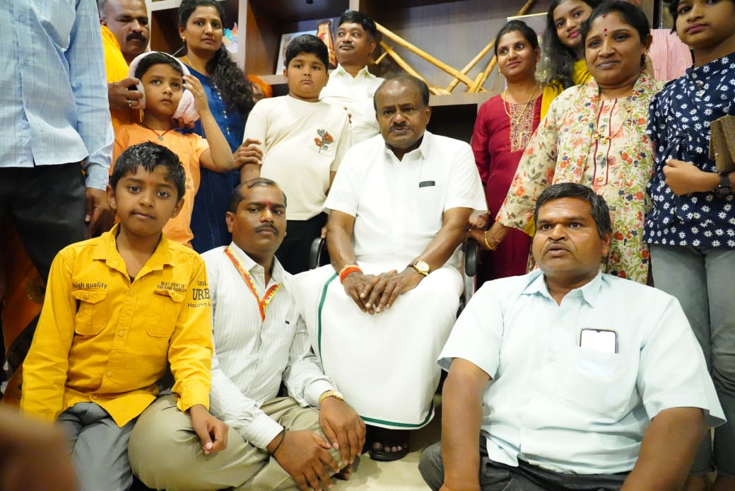 Union Minister HD Kumaraswamy celebrates Sankranti with disabled employees