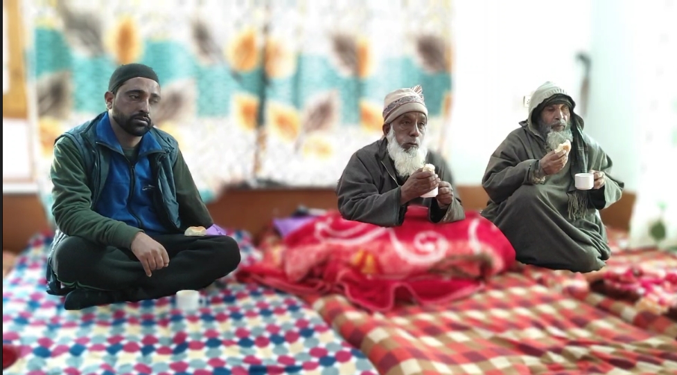 Kashmir's First 'SMILE' Shelter Home Offers Livelihood Opportunities For Beggars