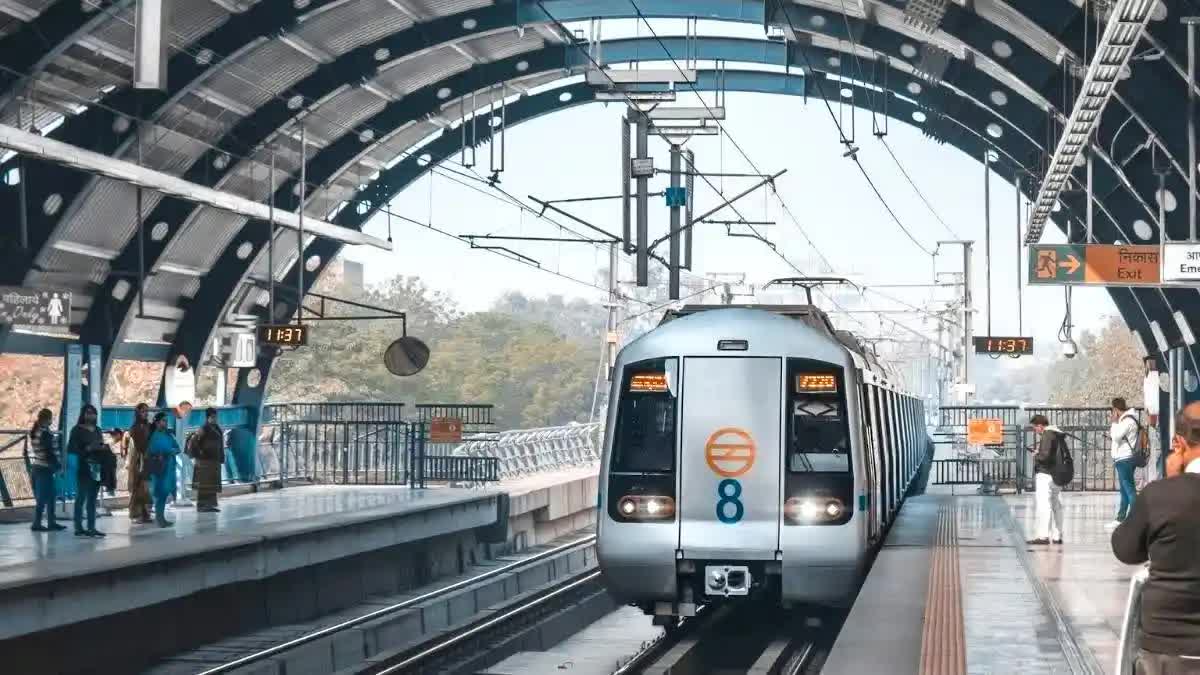 दिल्ली मेट्रो ने फिर तोड़ा रिकॉर्ड