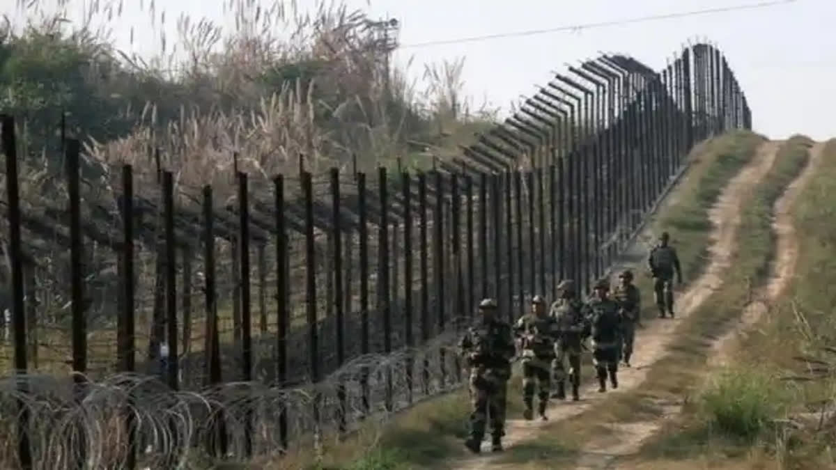 Pakistan Rangers violated ceasefire along IB in Jammu