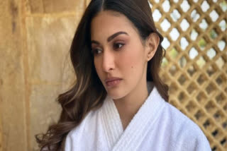 amyra dastur