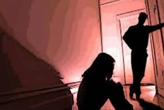 girl gangraped  suicide  കൂട്ടബലാത്സംഗം  പെണ്‍കുട്ടി ആത്മഹത്യ ചെയ്‌തു