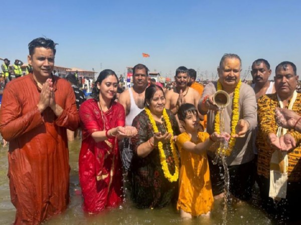 Holy bath in Prayagraj Maha Kumbh