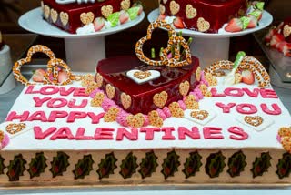 Valentine Day Cake Preparation