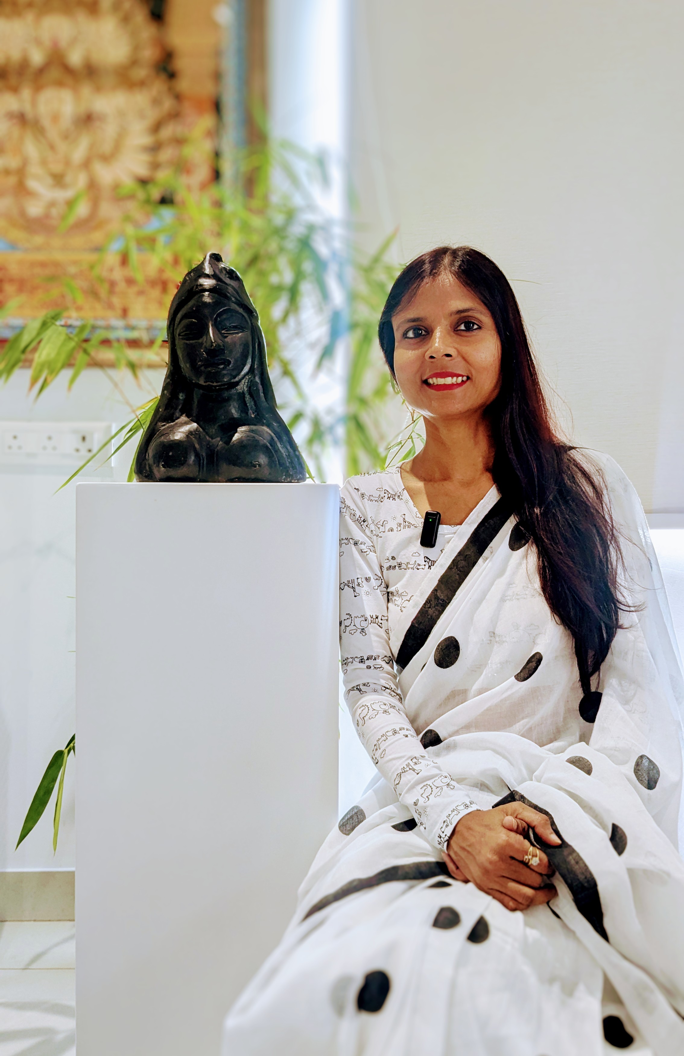 Jyotsna Kumar along with her sister Snighda Reddy, established Anantyam Qalaa, an art gallery, right in the middle of Kokapet, a bustling place for IT and real estate in Hyderabad