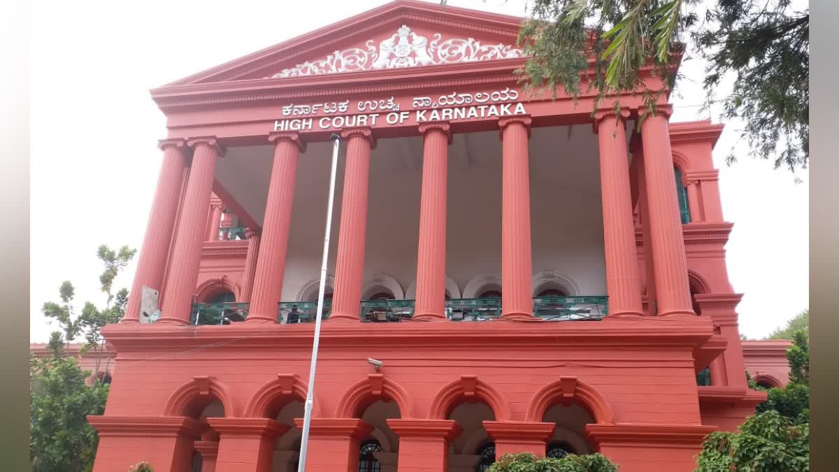 Notice to BBMP Commissioner under  violation of High Court order Allegation case