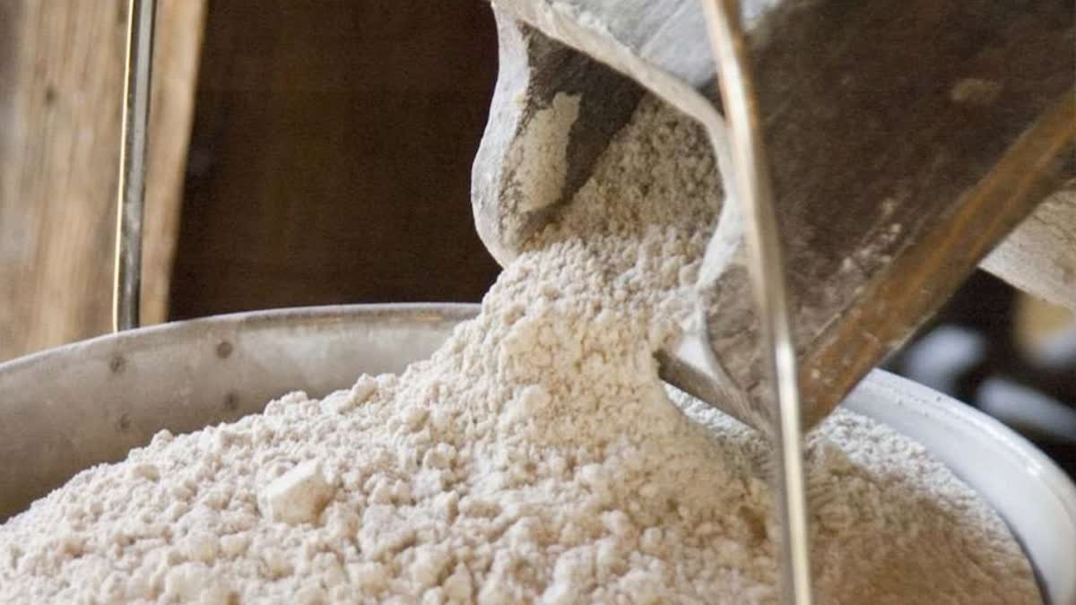 Poisonous wheat flour made seven people sick