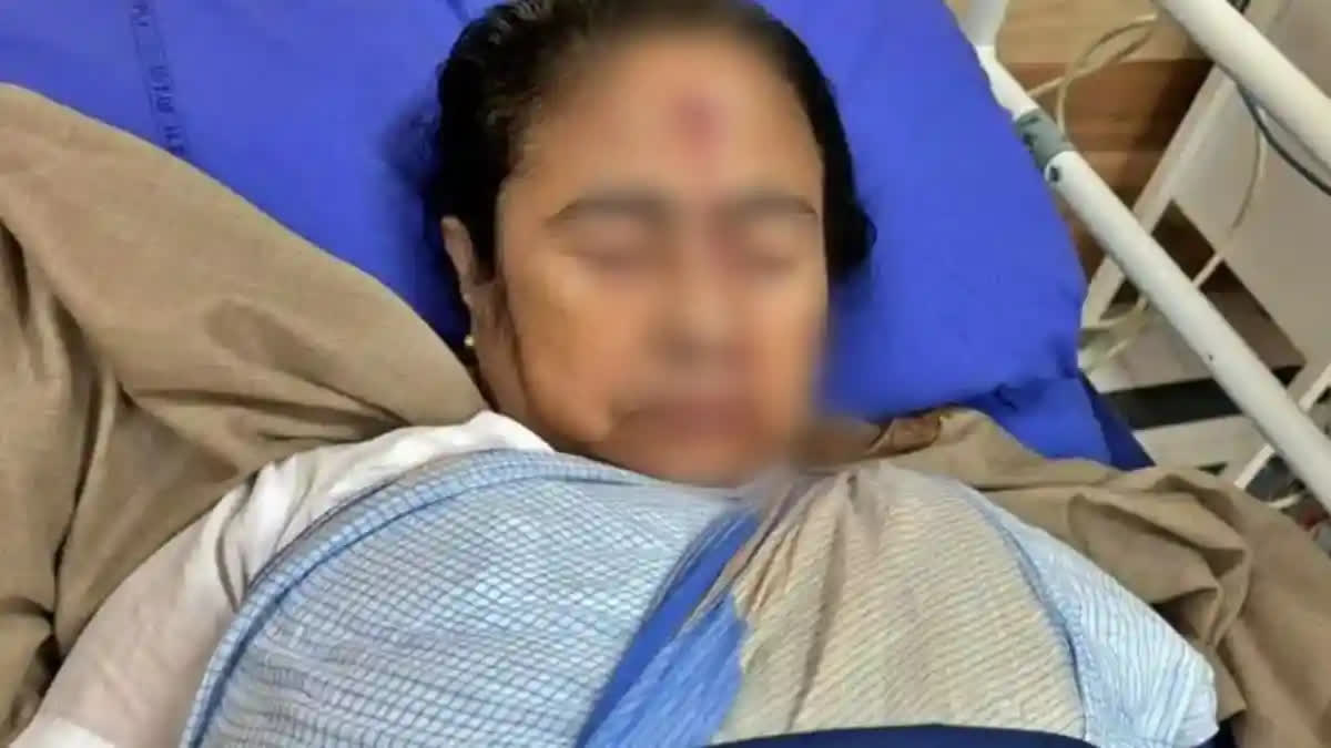 mamata banerjee sustains injury