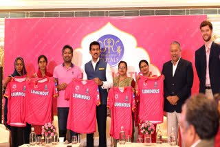 Pink jersey of Rajasthan Royals