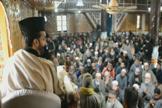 life-of-hazrat-fatima-is-a-beacon-for-women-mirwaiz