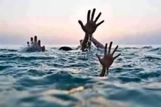 Boy-and-grandmother-died-after-drowned-in-well-at-vijayapura