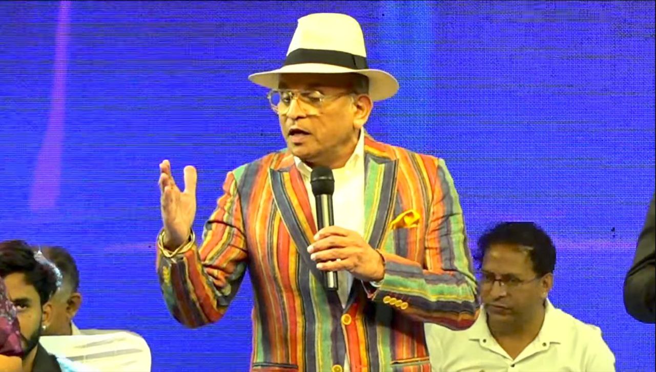 UJJAIN ANTAKSHARI HOST ANNU KAPOOR