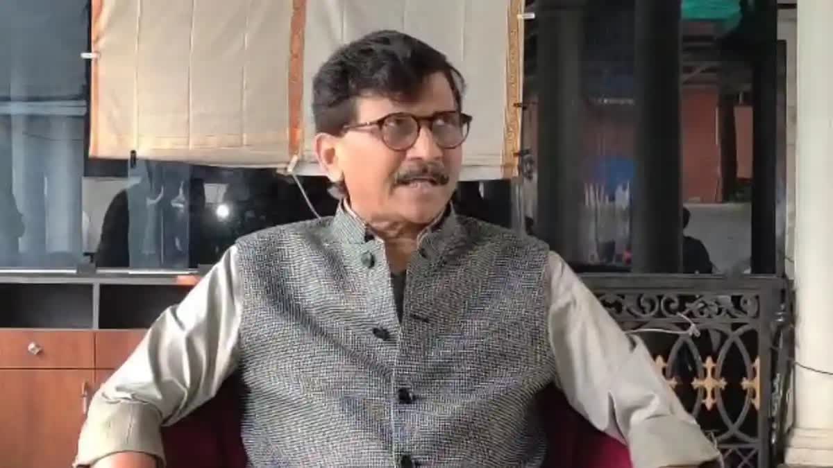 Sanjay Raut criticizes Mahayuti