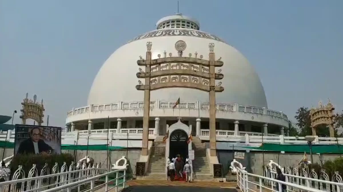 Greetings from Buddhist followers to His Holiness at the holy initiation site