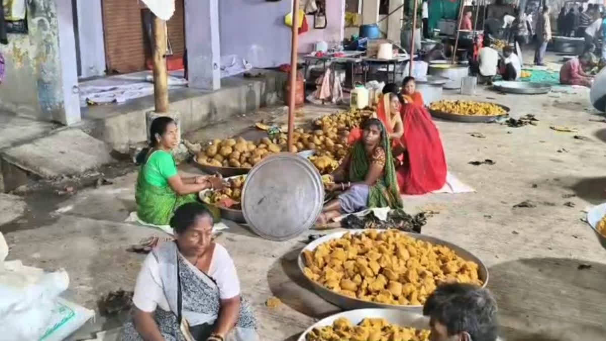A grand Nagar Bhoj saw 50,000 people served Malwa cuisine, marking a culinary world record on Hanuman Jayanti with massive volunteer effort.