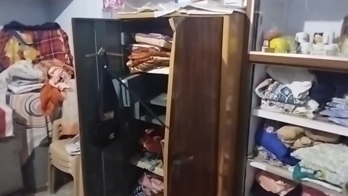 Goods scattered after theft in Bayana
