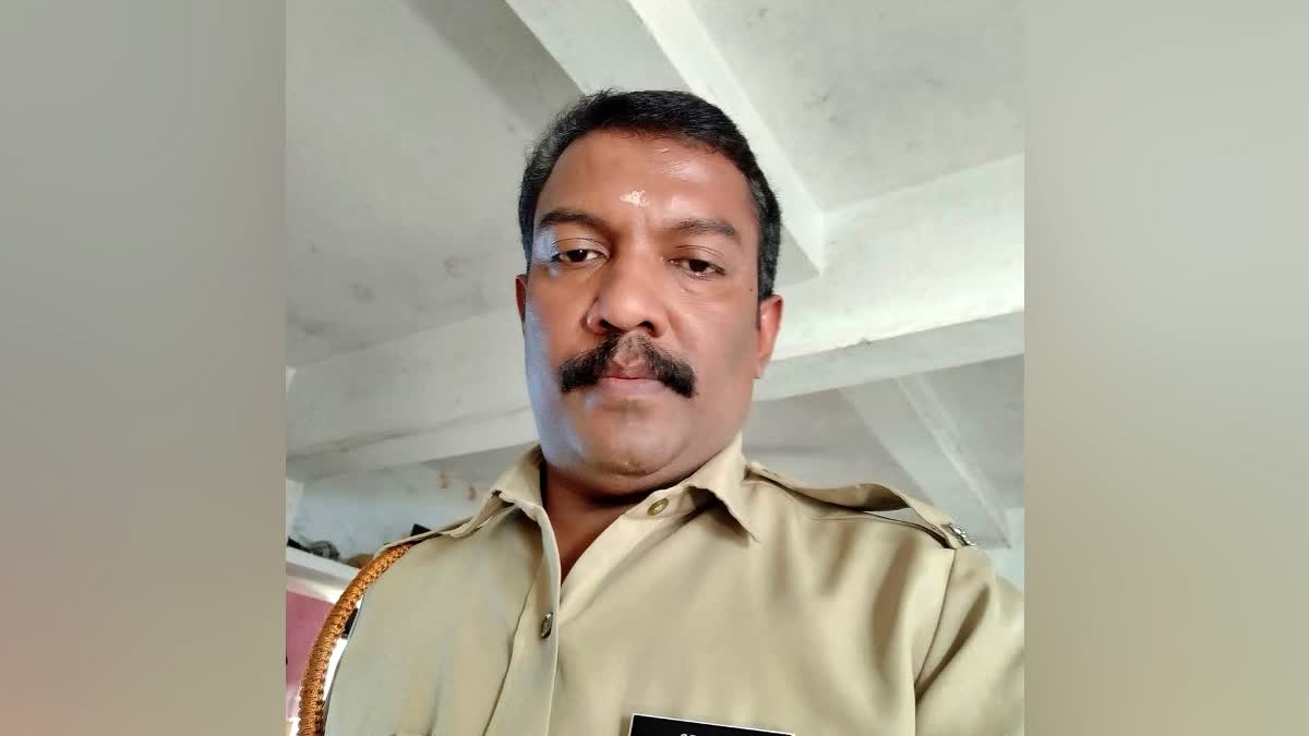 MALA POLICE CAR ACCIDENT  DRUNK POLICEMAN  DRUNKEN DRIVE ACCIDENT  MALA POLICE