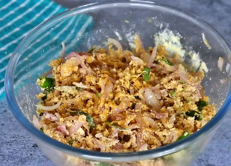 Crispy Onion Pakoda