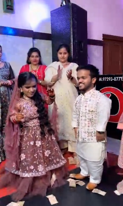 Couples dancing on the occasion of marriage