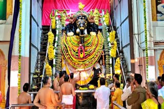 தமிழ்ப் புத்தாண்டை முன்னிட்டு முந்தி விநாயகருக்கு சிறப்பு அலங்காரம்