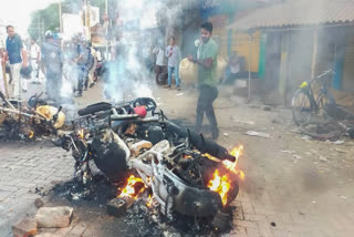 ISF workers clashed with police in Bengal over the Waqf Act, injuring many. Mamata condemned violence, urging peaceful protests and rejecting the Act's implementation.