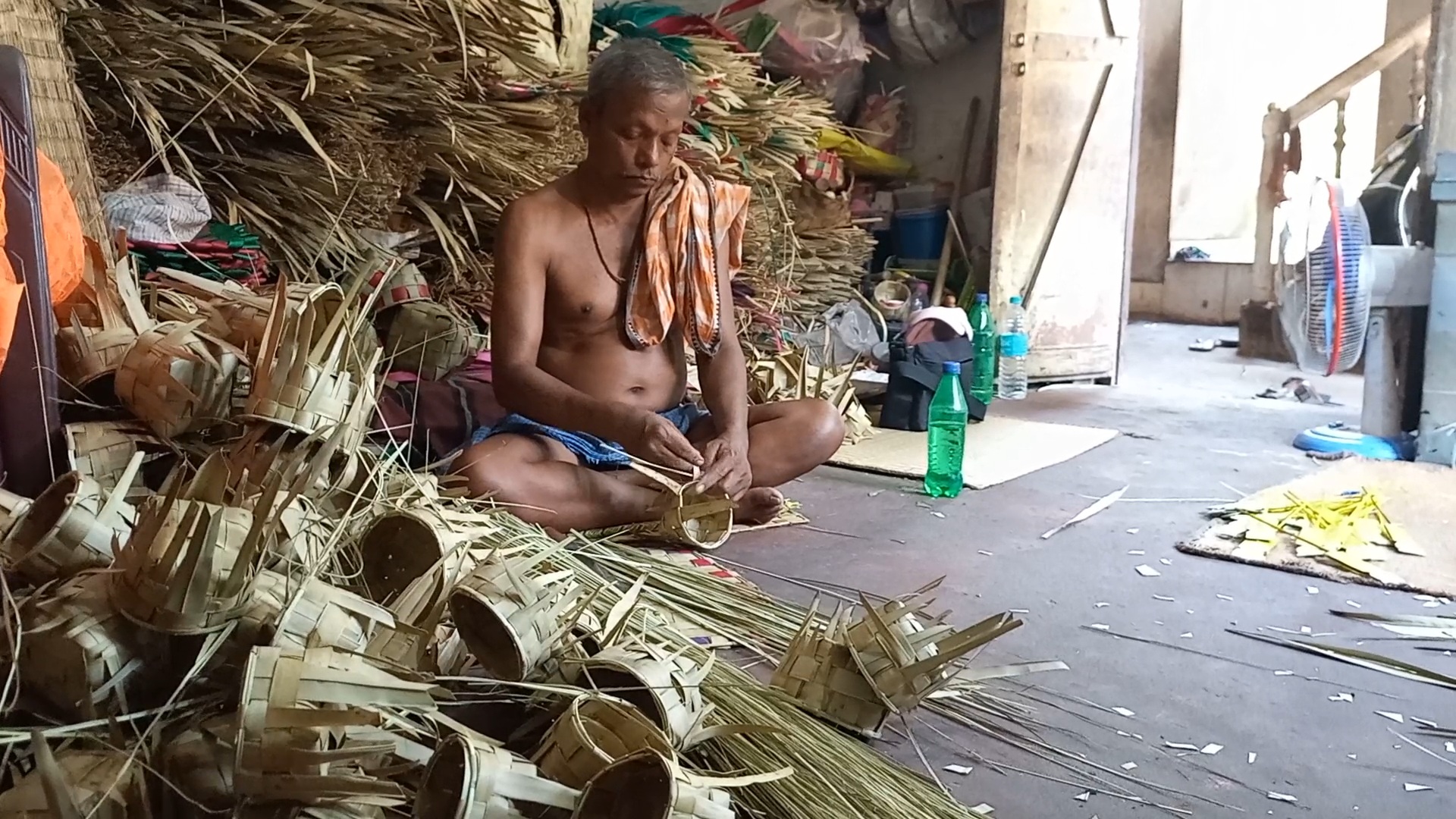 palm leaf craftsmanship