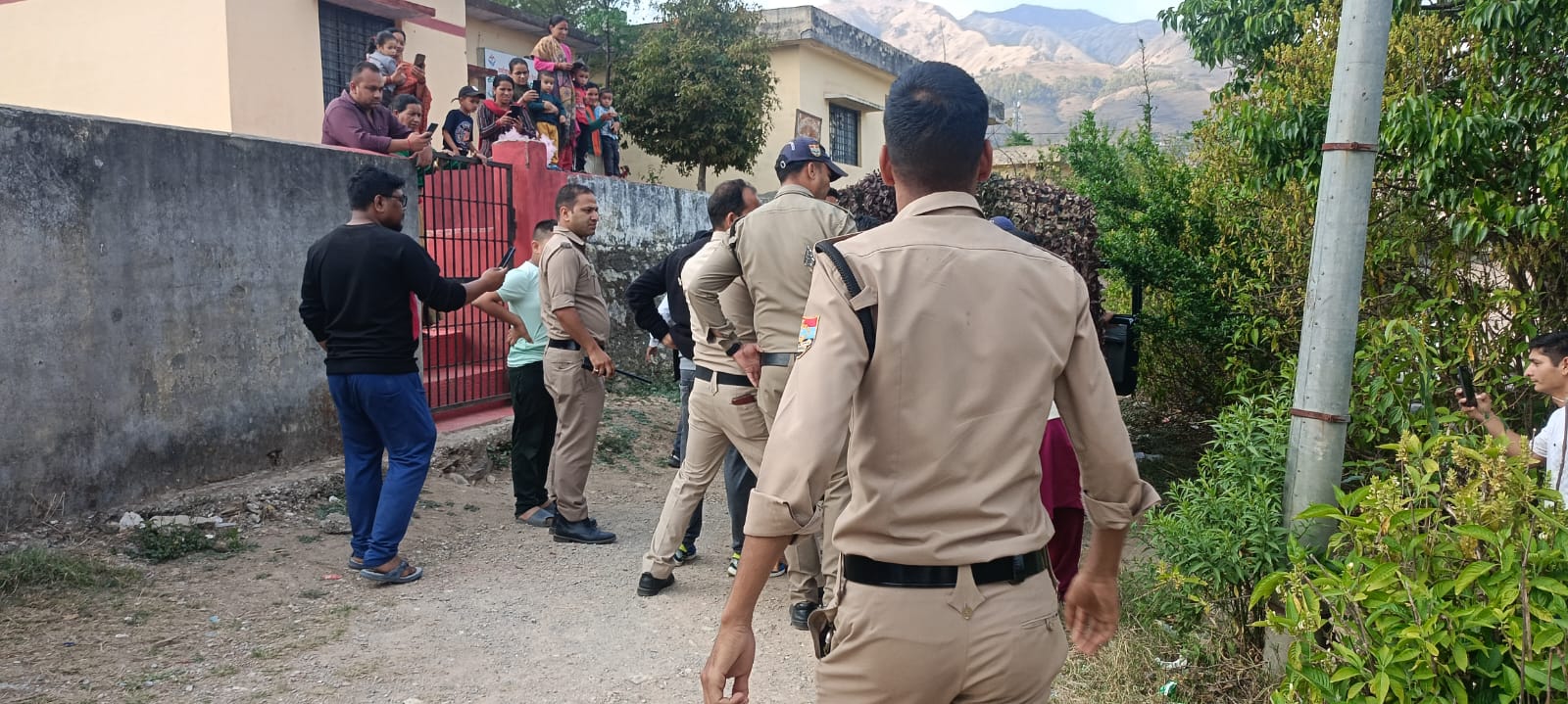 Pithoragarh BSNL Office Leopard