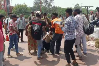 Two Group Fight in Haridwar