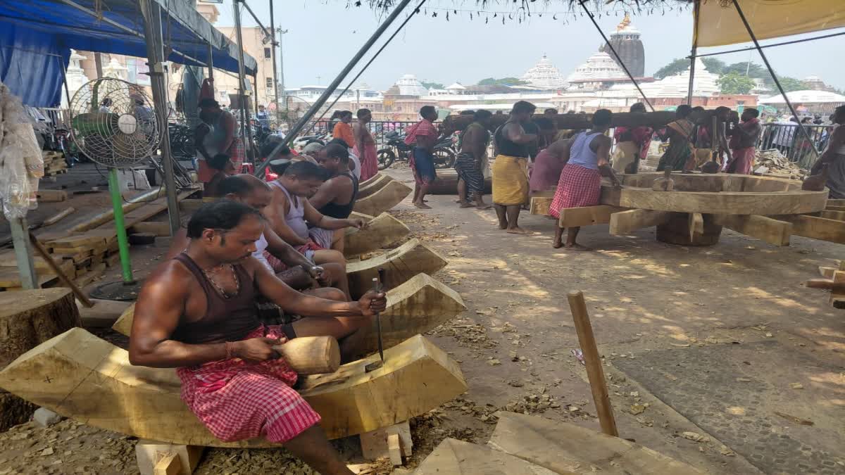 ଆଗେଇ ଚାଲିଛି ମହାପ୍ରଭୁଙ୍କ ରଥ ନିର୍ମାଣ କାର୍ଯ୍ୟ ଚାଲିଛି ମହାପ୍ରଭୁଙ୍କ ରଥ ନିର୍ମାଣ କାର୍ଯ୍ୟ