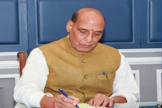 defence_minister_rajnath_singh_to_visakha_ins_dega