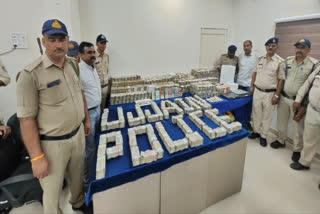 Ujjain Police on raided builder Piyush Chopra's house in Krishna Park and Mussaddipura area for allegations of gaming and IPL betting after receiving the information on Thursday. The police recovered around ₹10 to ₹15 Crores, Apple MacBooks and expensive phones from the spot.